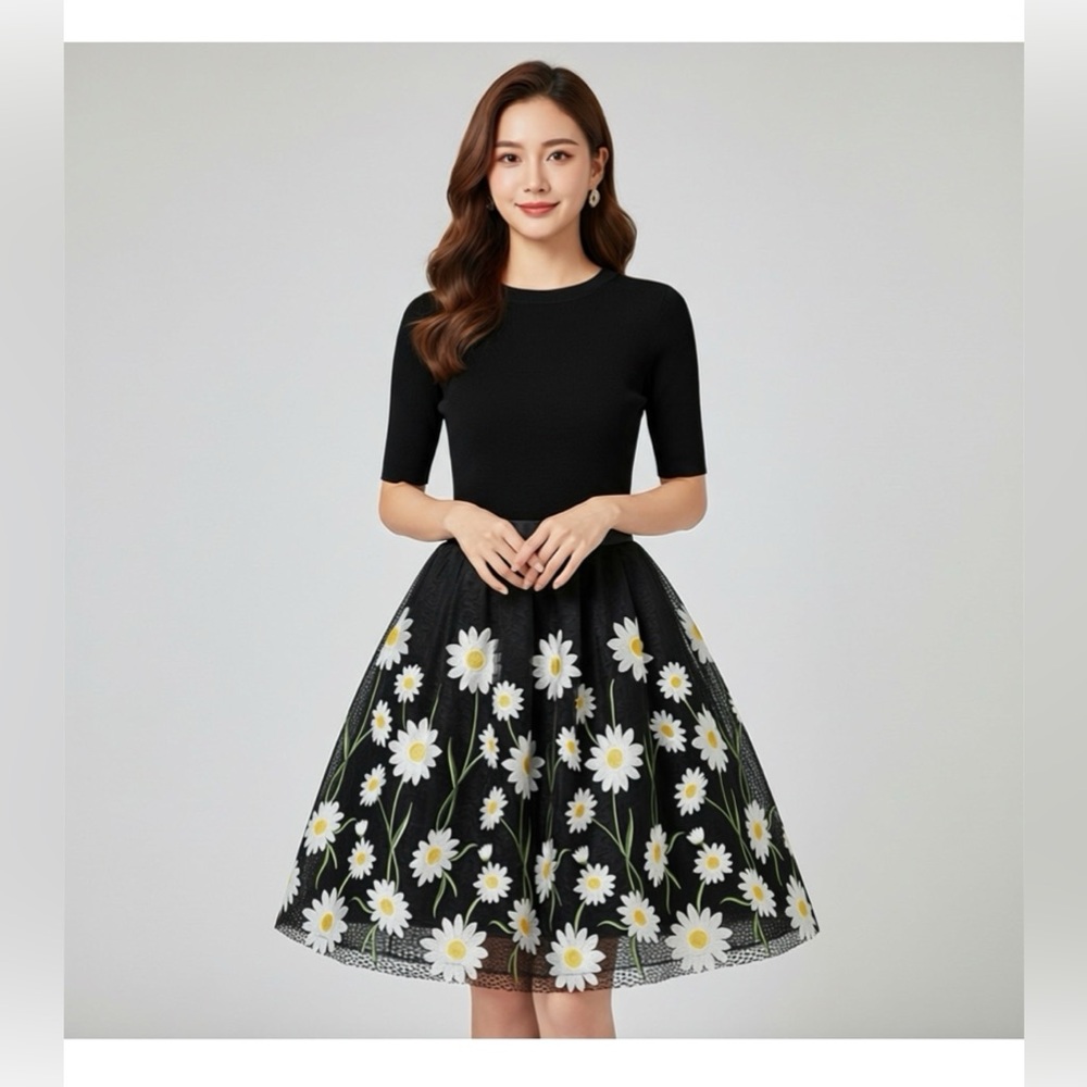 GRACIA Daisy Embroidered A-Line Skirt